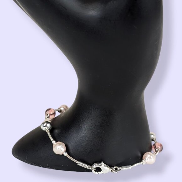 (2/$20) Pink Bead & Faux Pearl Bracelet - Picture 3 of 4